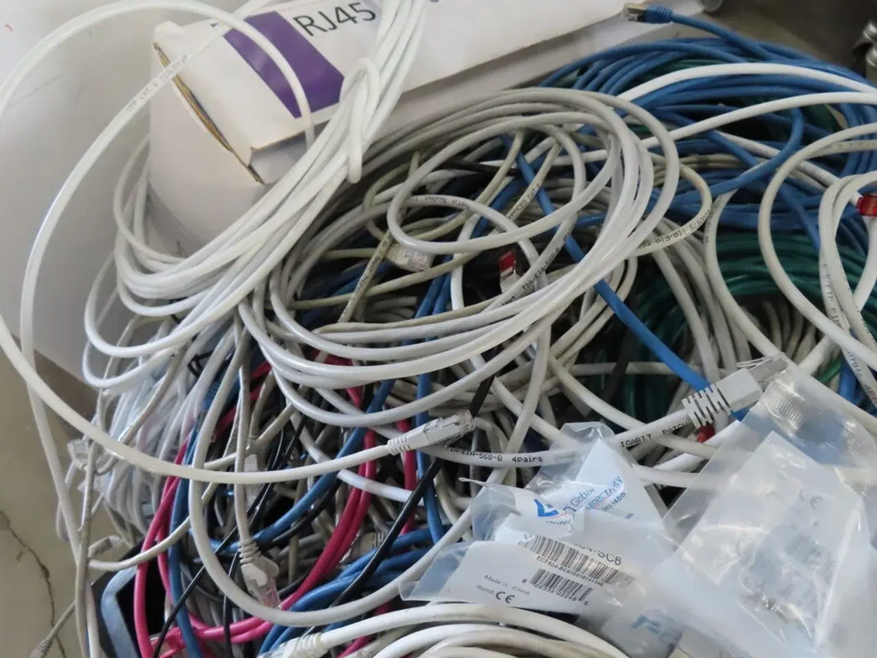 Billede 4 - Palle med rester fra TC ELECTRONIC