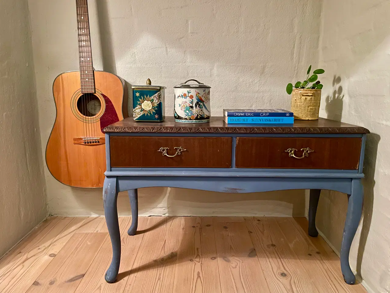 Billede 1 - Smukt skuffemøbel med to skuffer