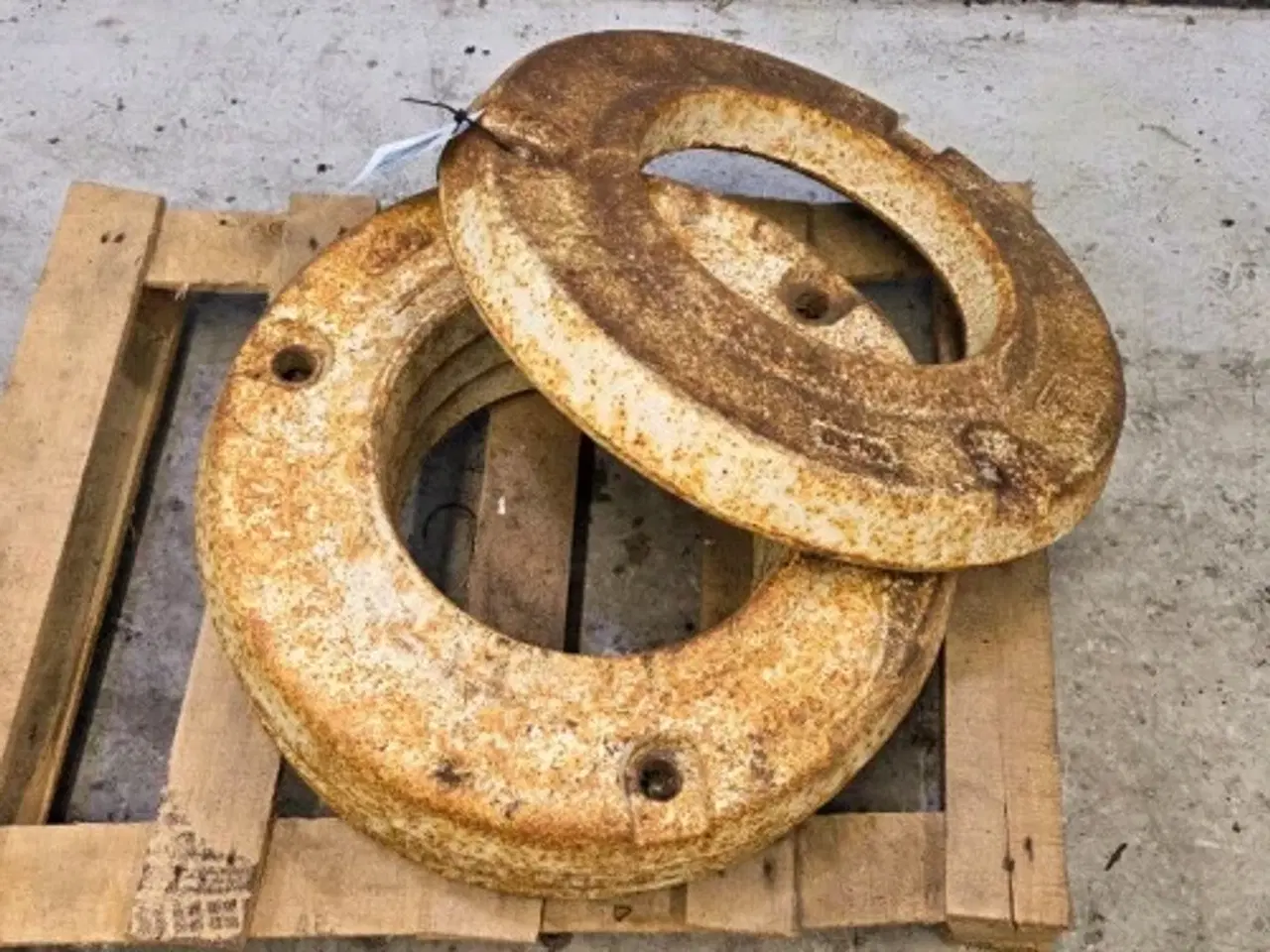 Billede 9 - New Holland T5050 Hjulvægt Sæt 5113181