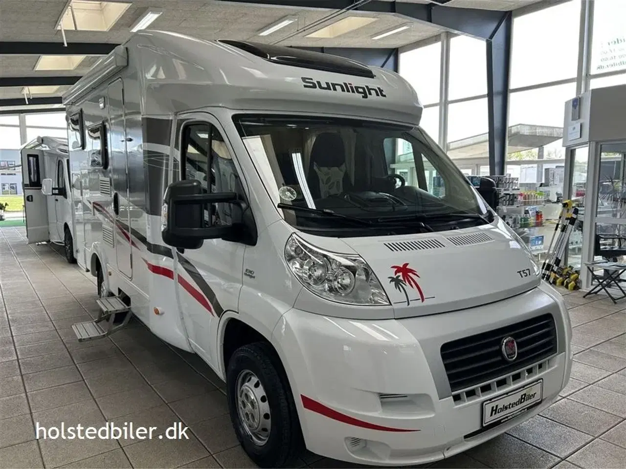 Billede 1 - 2014 - SunLight   Flot camper på 6 meter.