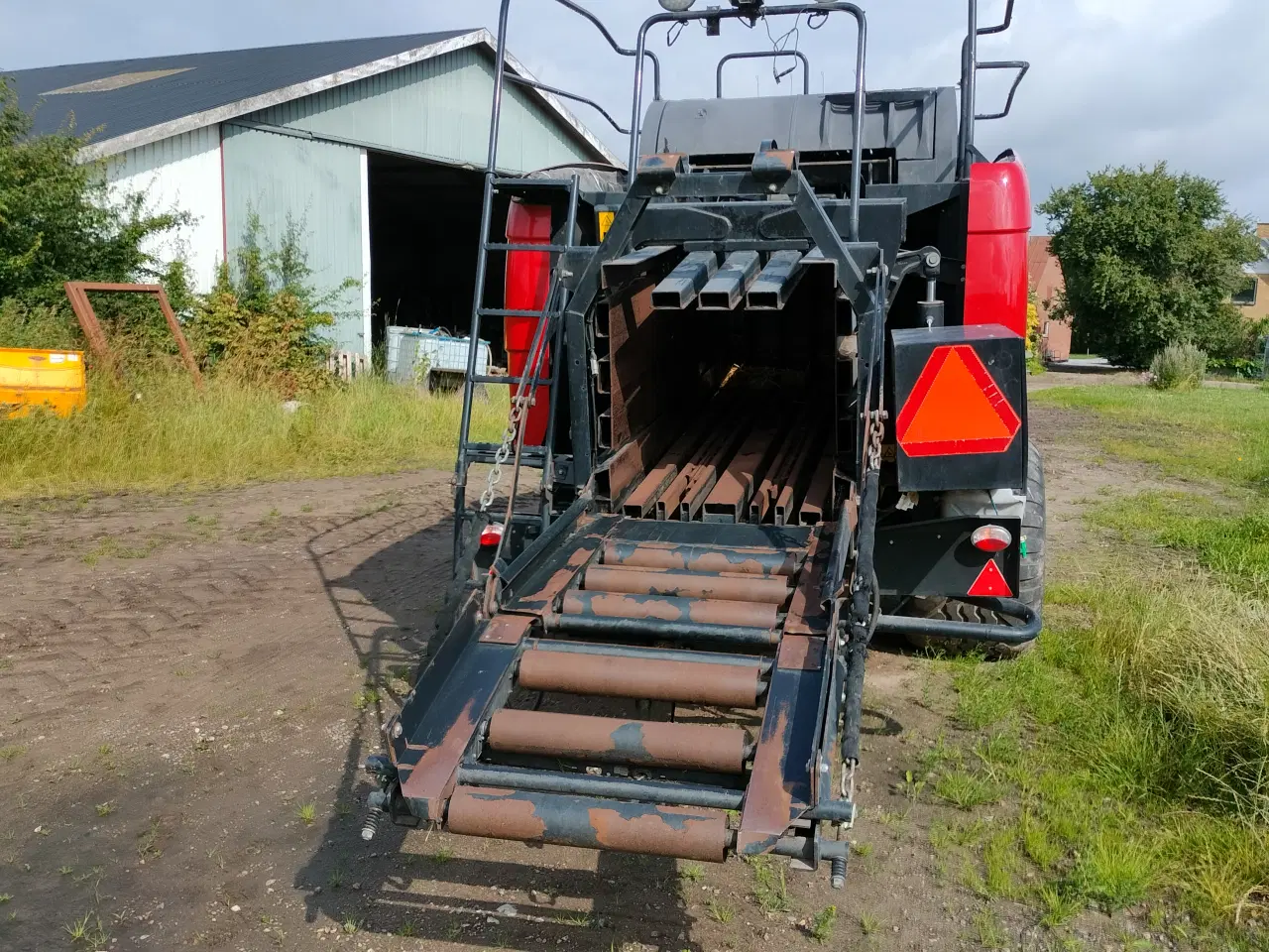 Billede 1 - Case LB 334R presser