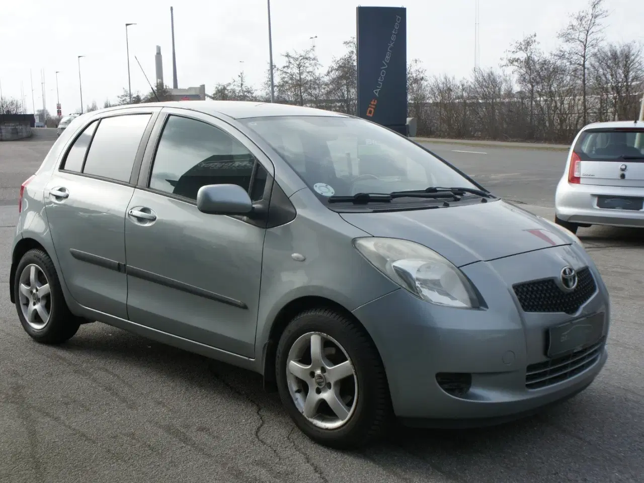 Billede 7 - Toyota Yaris 1,3 Luna