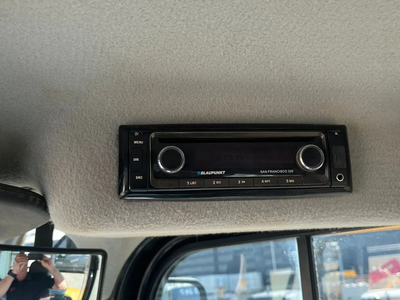 Billede 11 - CAT 906 M med skovl og gafler