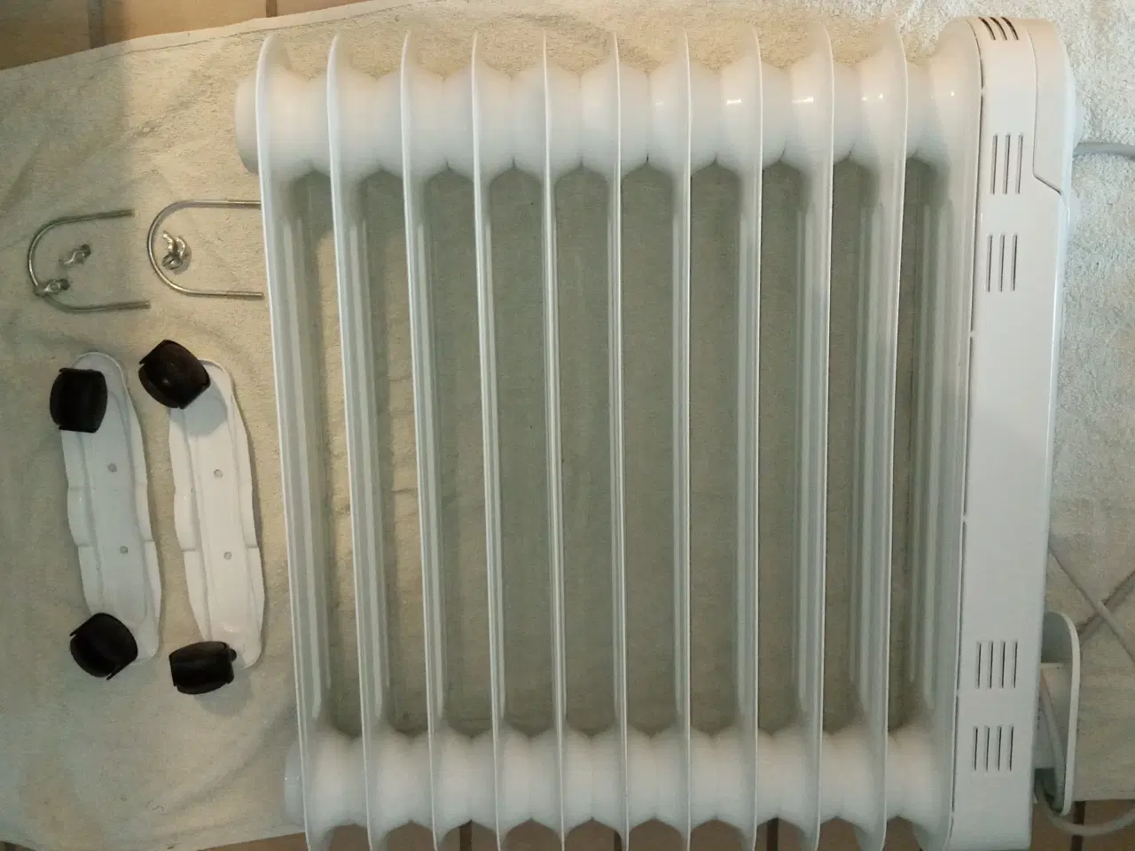 Billede 2 - Varmeovn olie m. 11 ribber 