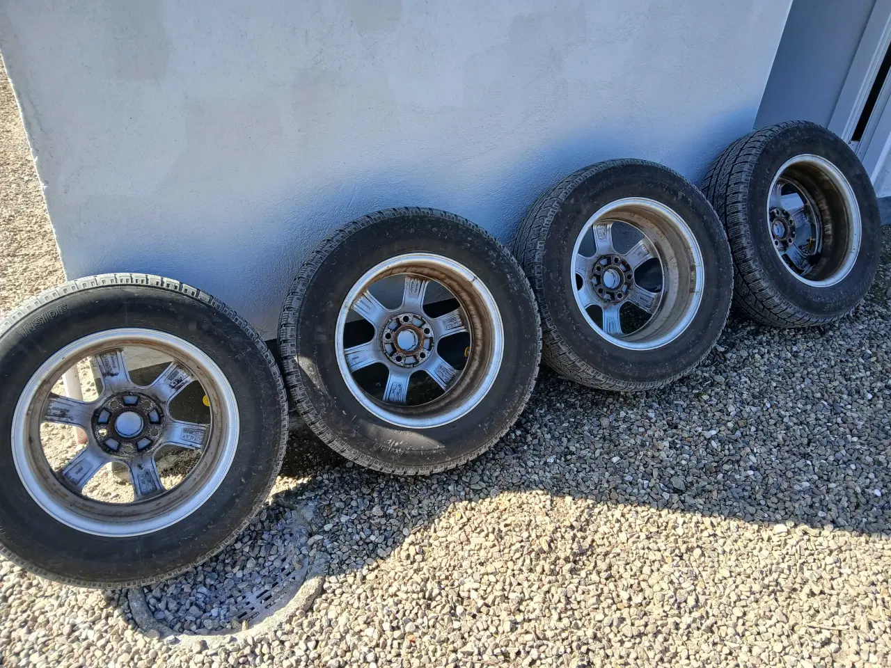 Billede 2 - Som nye Alufælge med vinterdæk .....