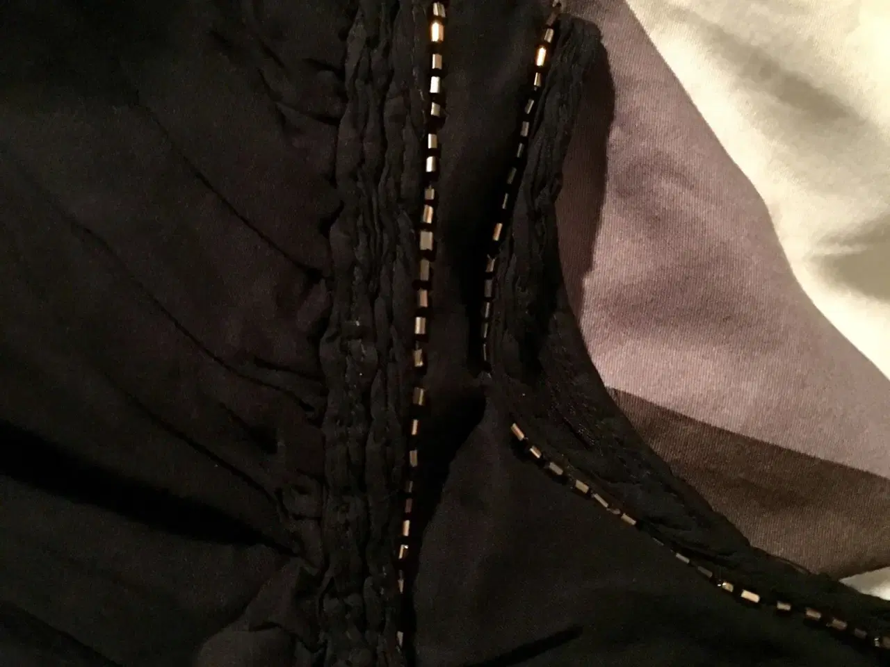 Billede 5 - Ubrugt sort tunika til salg