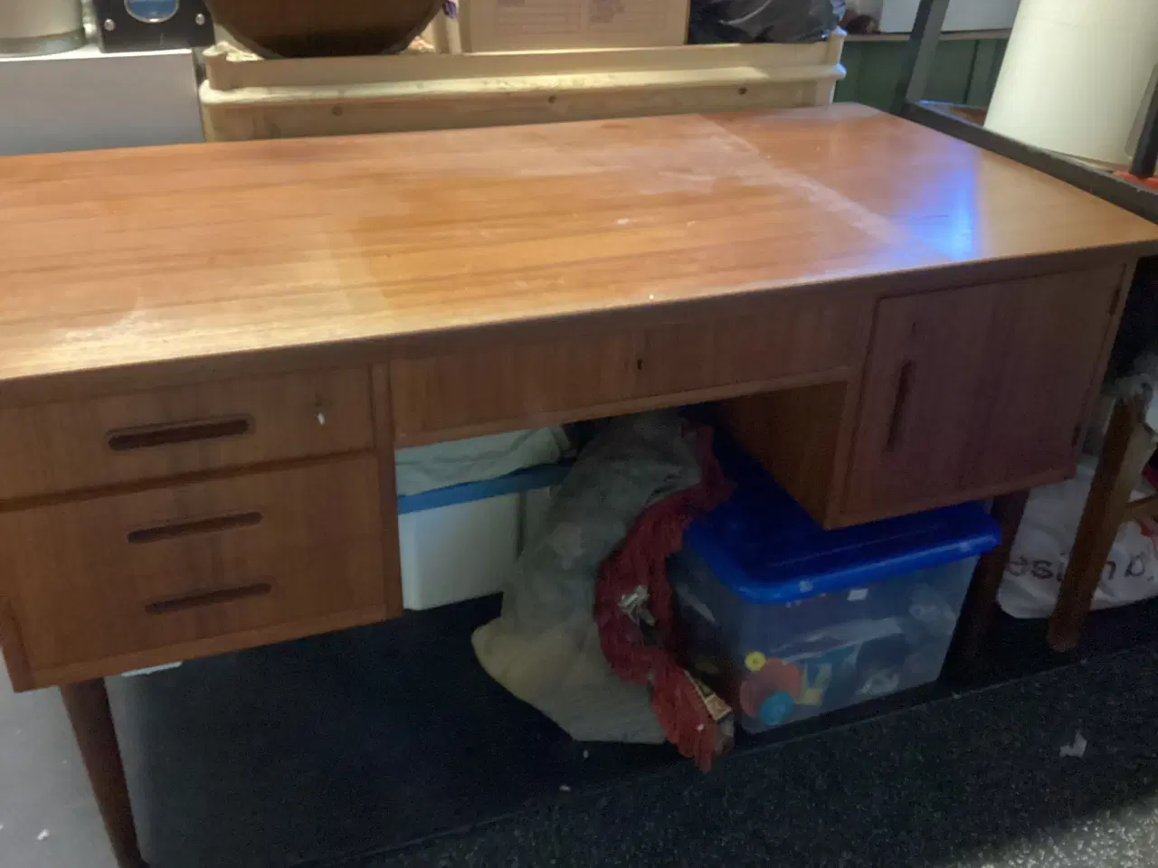 Billede 1 - Antik skrivebord i teak  
