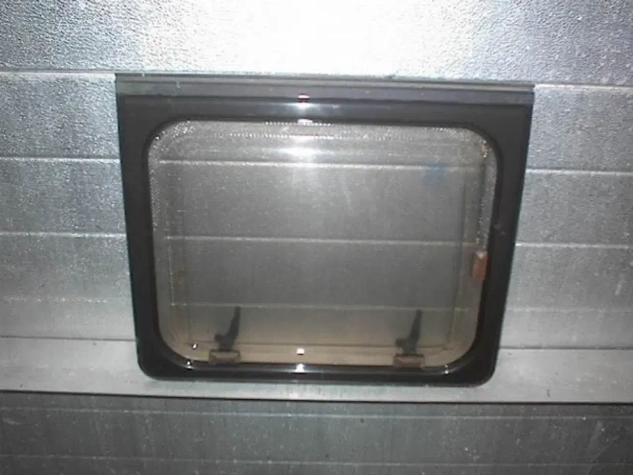 Billede 1 -   Rude Oplukkelig