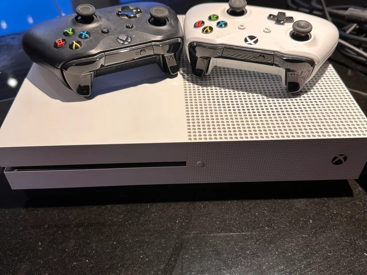 Billede 1 - Xbox one s med sensor og spil