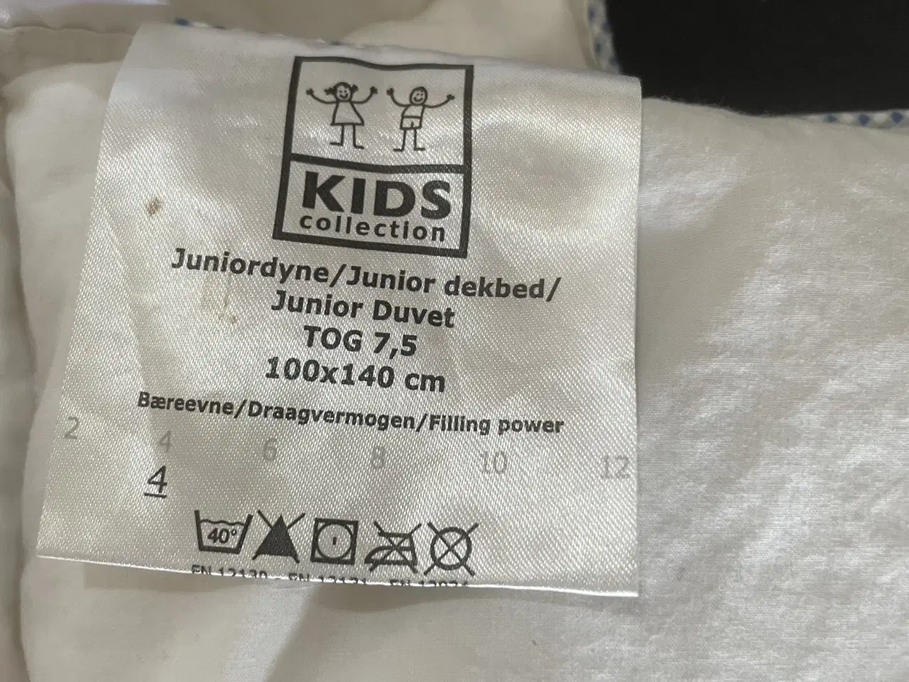 Billede 2 - Rigtig fin junior dun dyne.