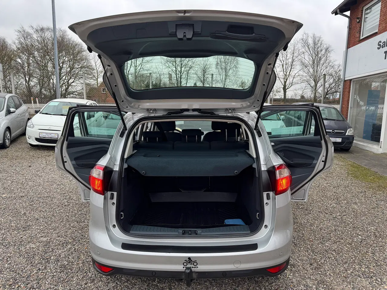Billede 12 - Ford C-Max Nysyn Kun kørt 175000km Meget Pæn.