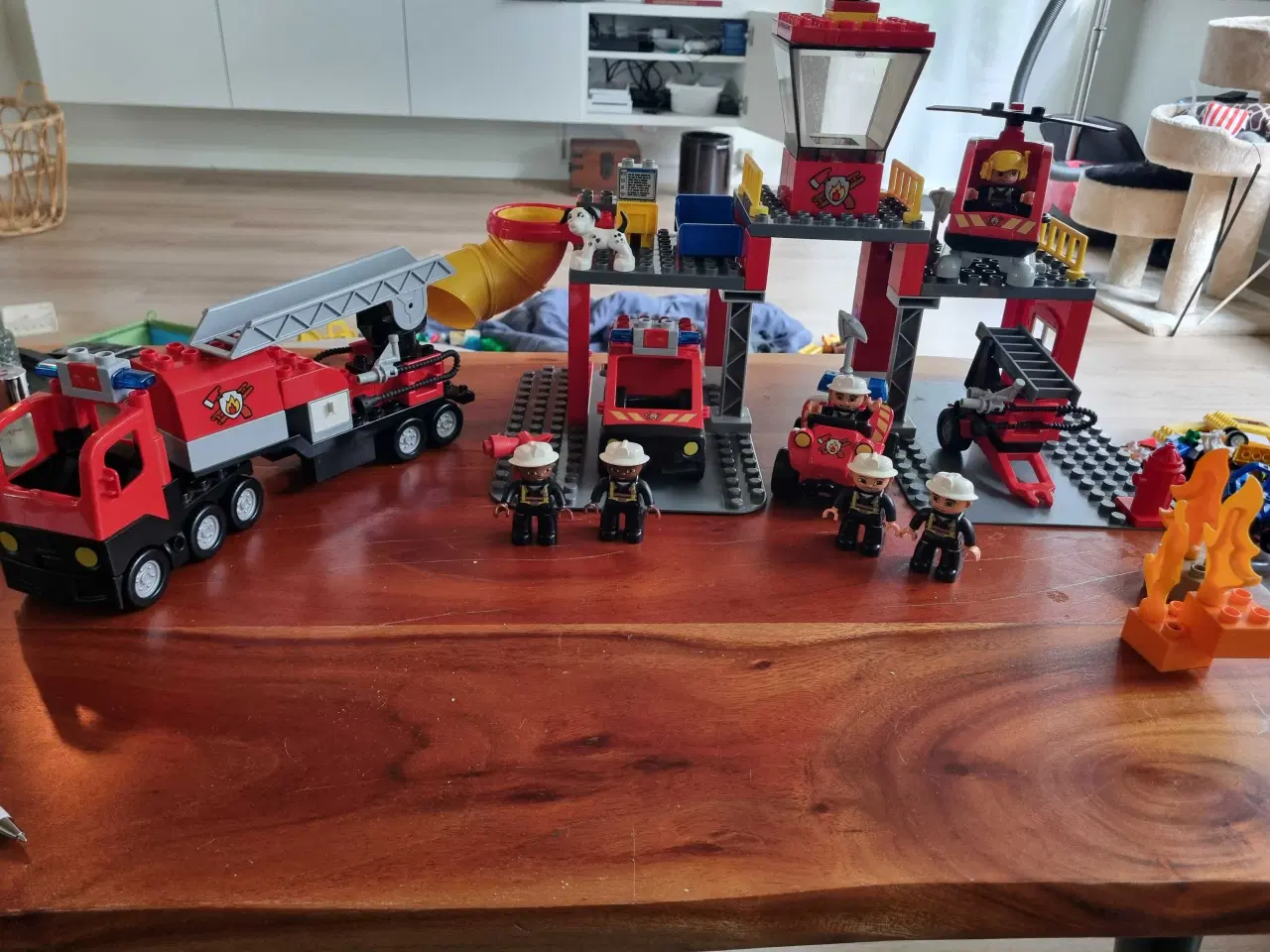 Billede 3 - Lego duplo brandstation 