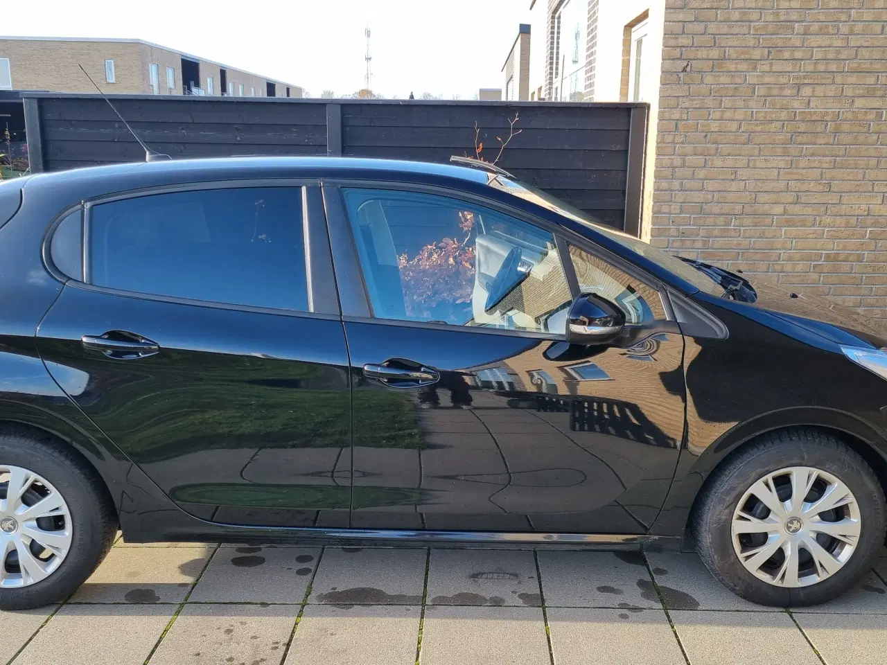 Billede 3 - SKARP PRIS på Peugeot 208 