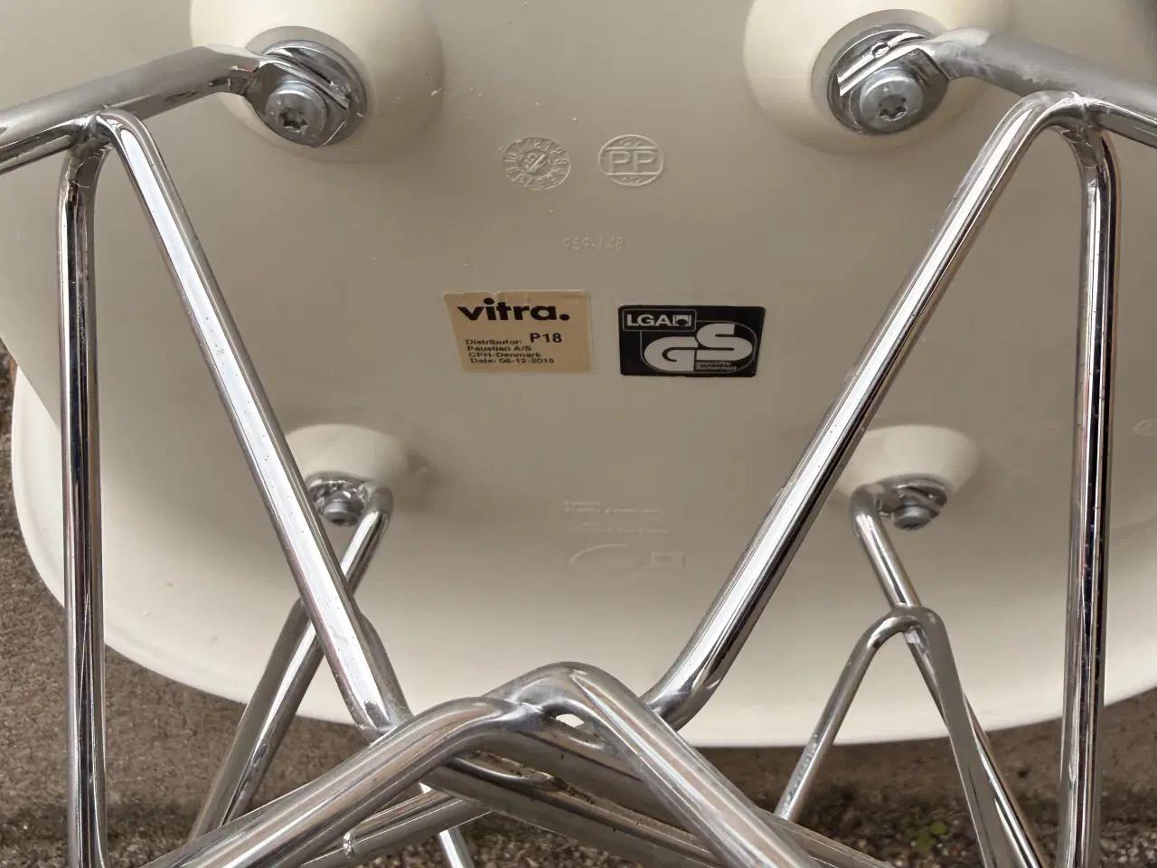 Billede 3 - Eames Dar stol