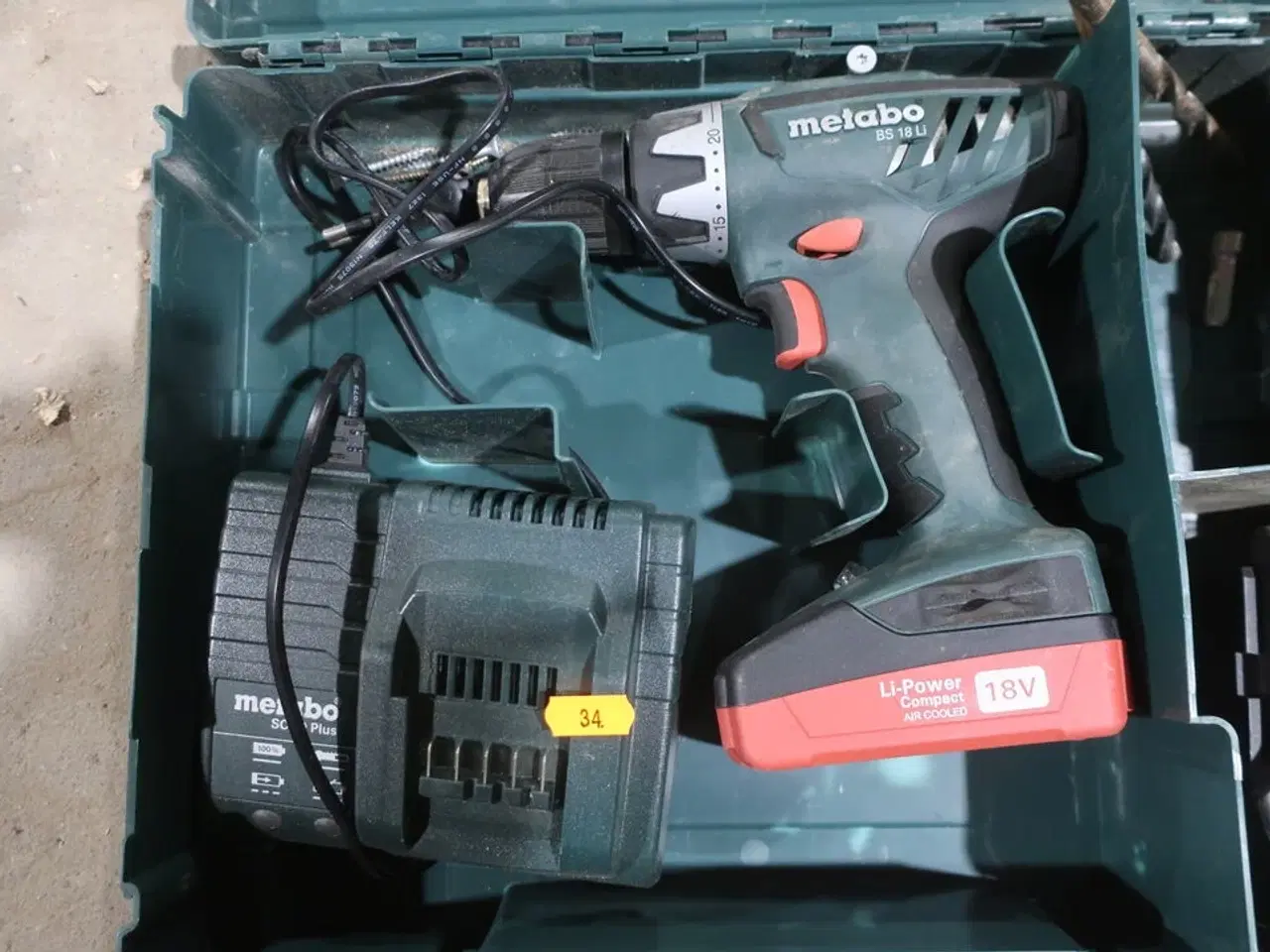 Billede 3 - Akku bore/skruemaskine METABO BS 18 LI med 2 stk. batterier og lader