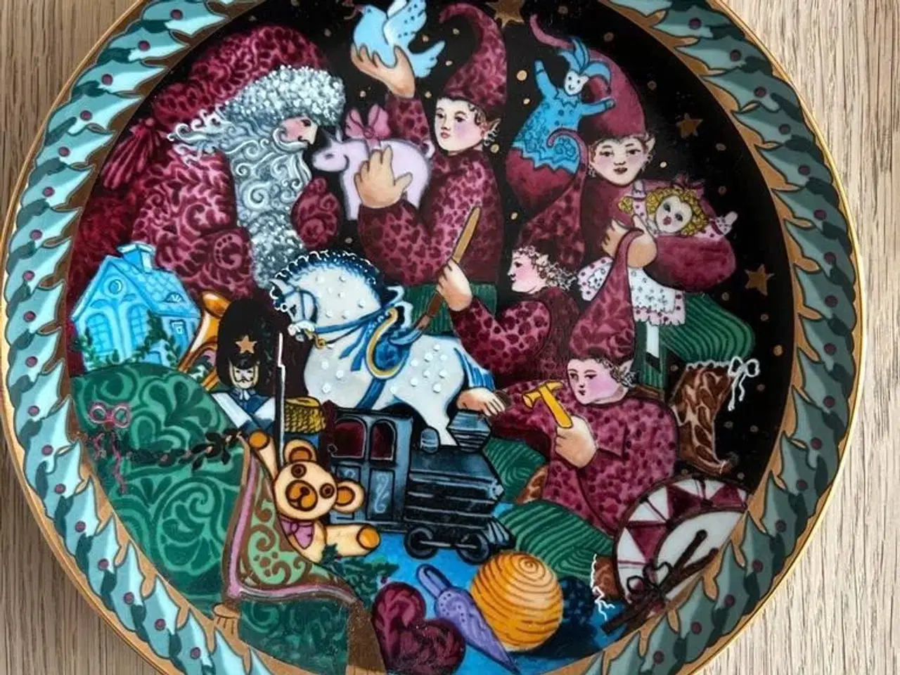 Billede 6 - 4 Bing & Grøndahl Santa Claus Collection platter
