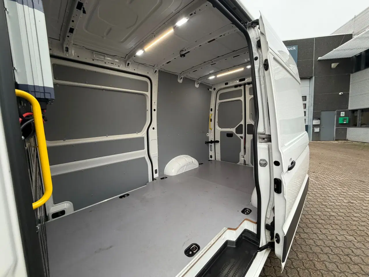 Billede 12 - MAN TGE 3.160 A8 L3H3, Kassevogn