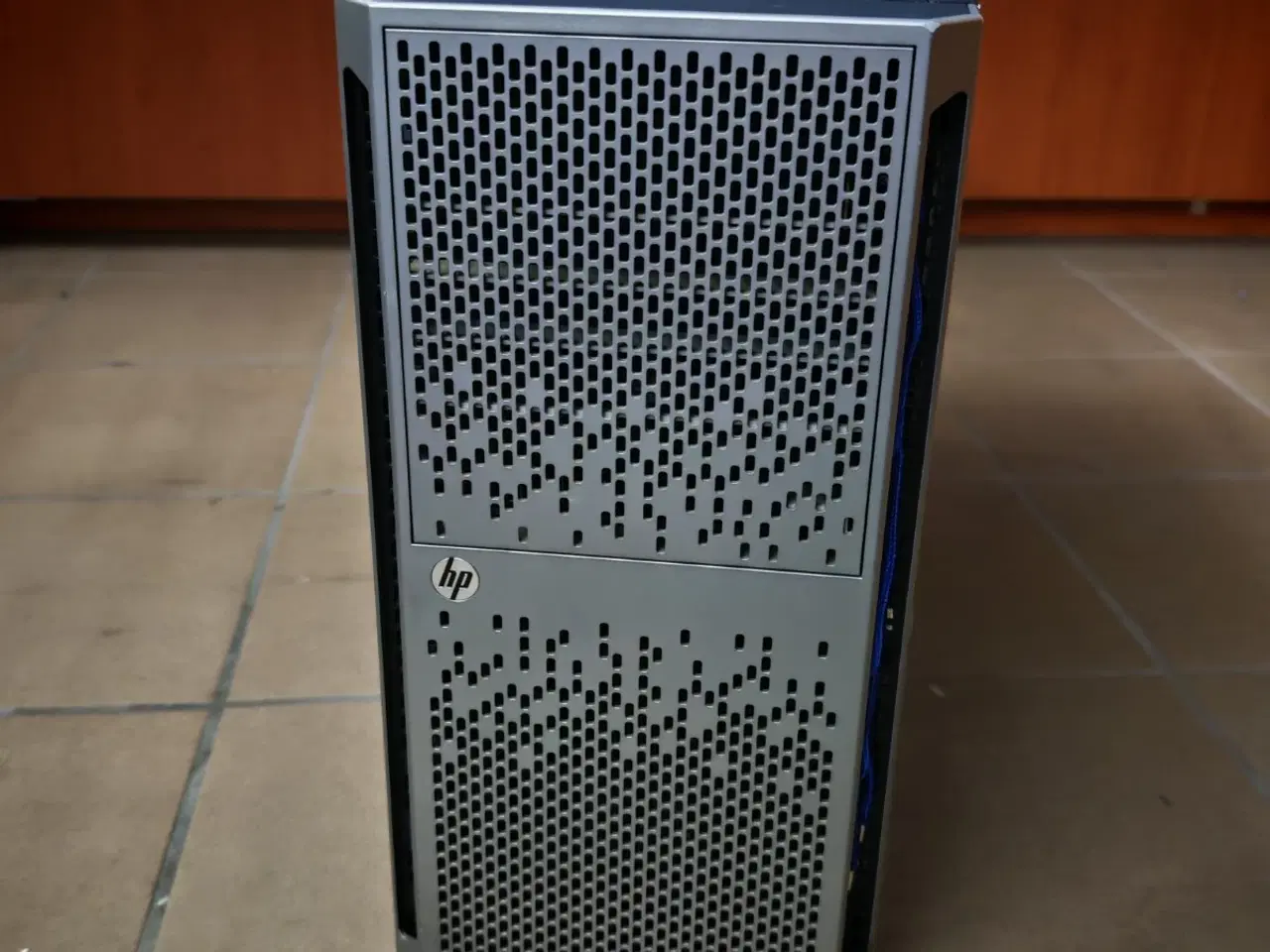 Billede 1 - HP Pro ML350e Gen8 Server/48GB Ram/Intel Xeon 4-C