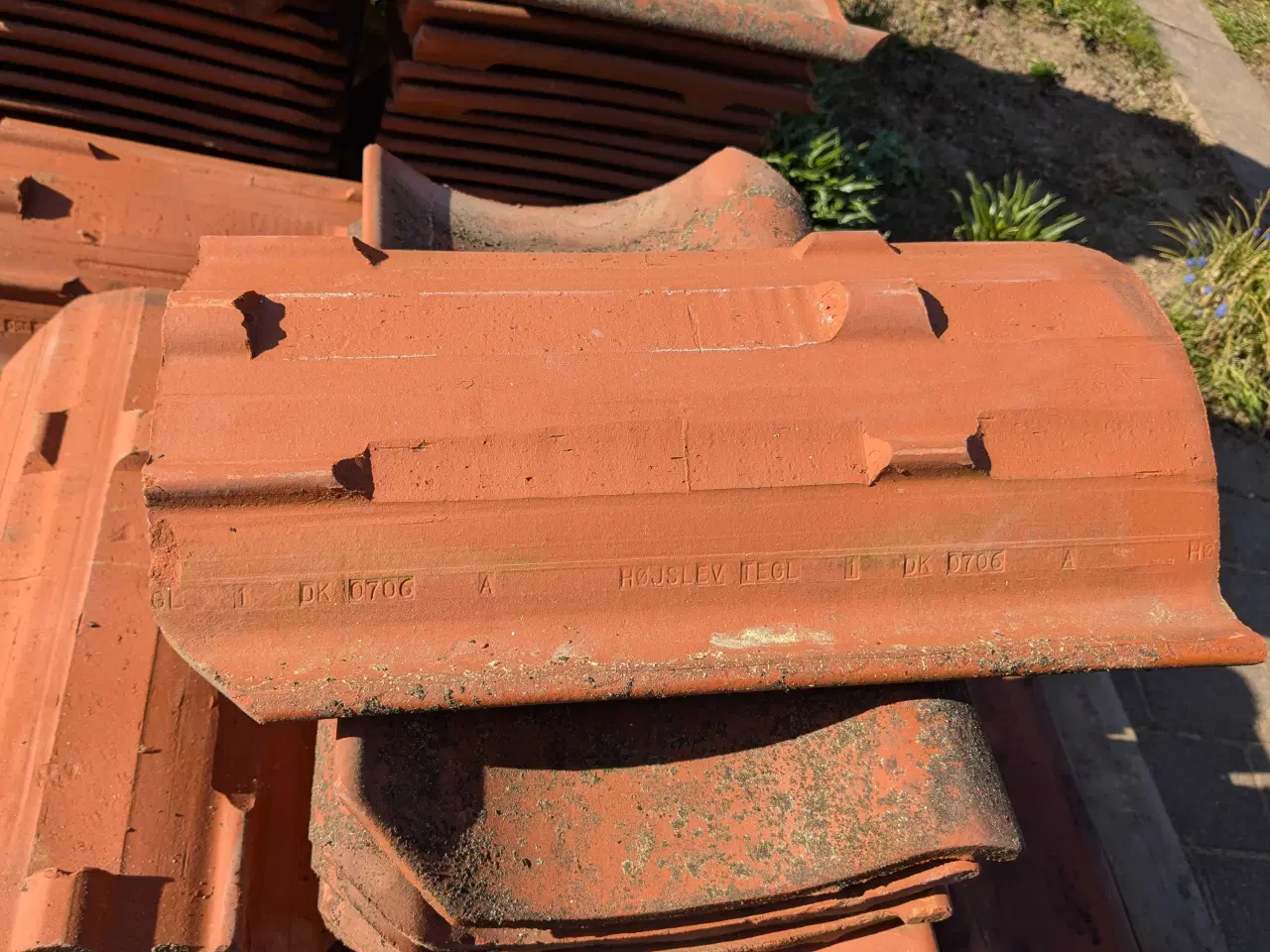 Billede 4 - Ca 170 stk tagsten fra Højslev Tegl. 
