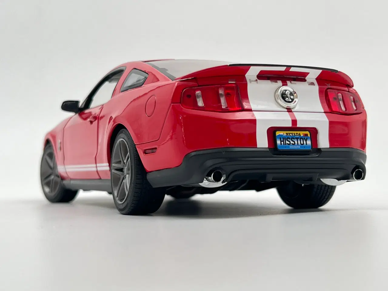 Billede 10 - 2010 Ford Shelby Mustang GT-500 1:18