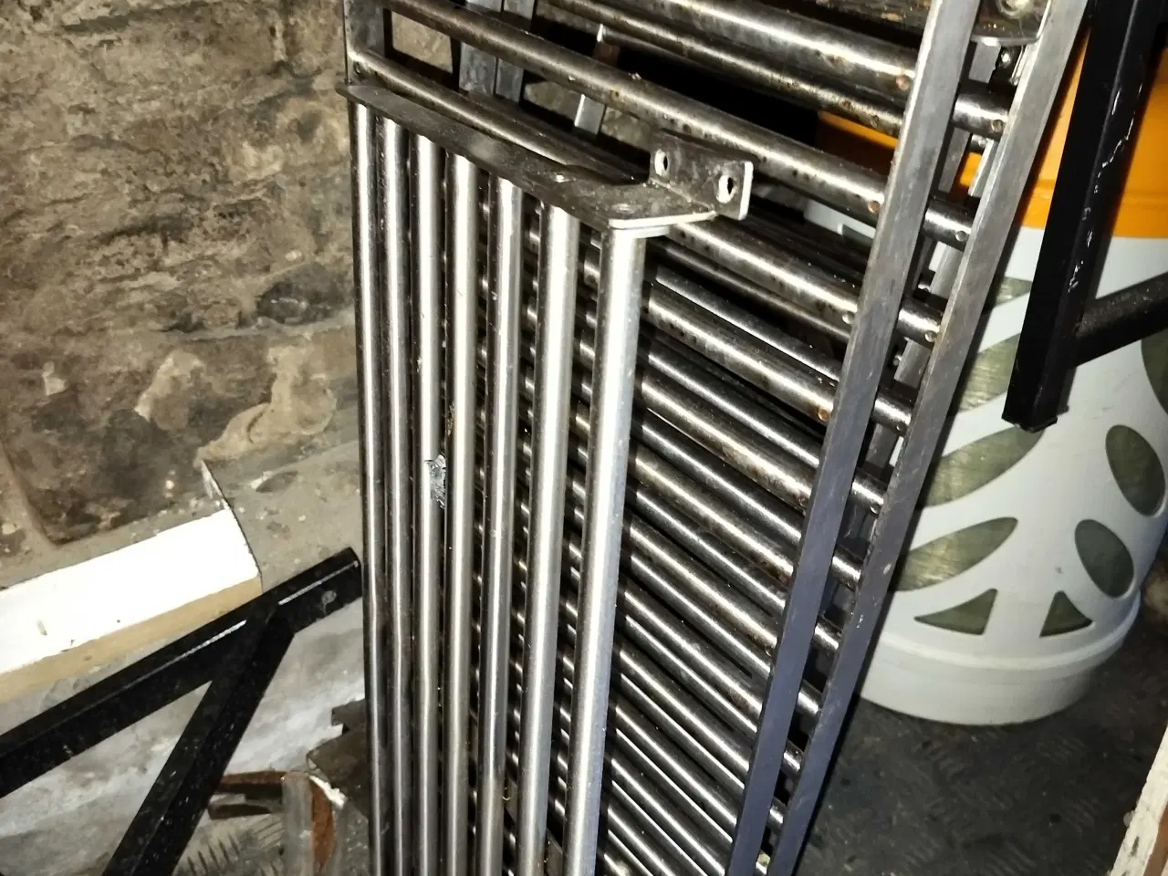 Billede 1 - Reoler i rustfrit stål, perfekte til industrikøkke