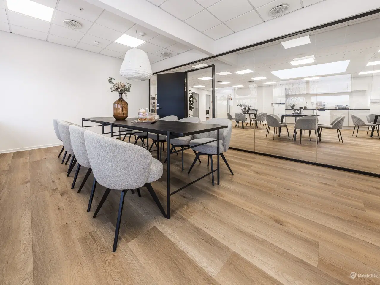 Billede 2 - Kontorlejemål på 673 m² med skøn placering