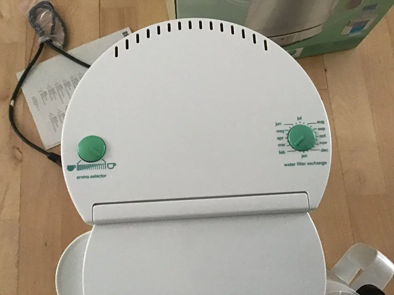 Billede 5 - Kaffemaskine Braun  hel Ny 1250wat med termokande