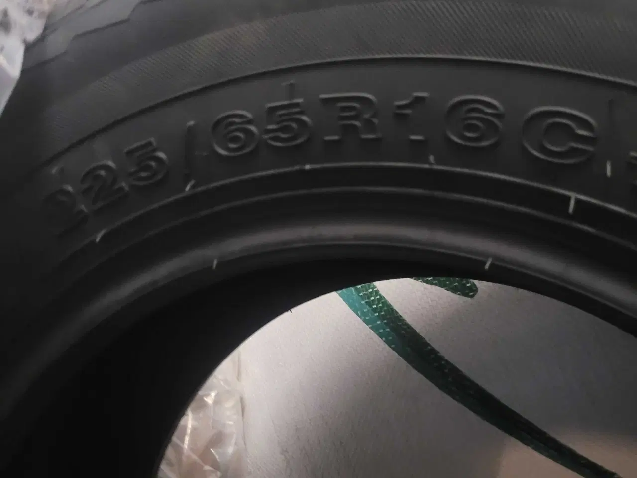 Billede 3 - 225 / 65 R 16 C