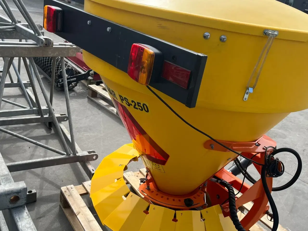 Billede 20 - Yanmar YT 235H 4WD Snow Edition med sneplov og spreder