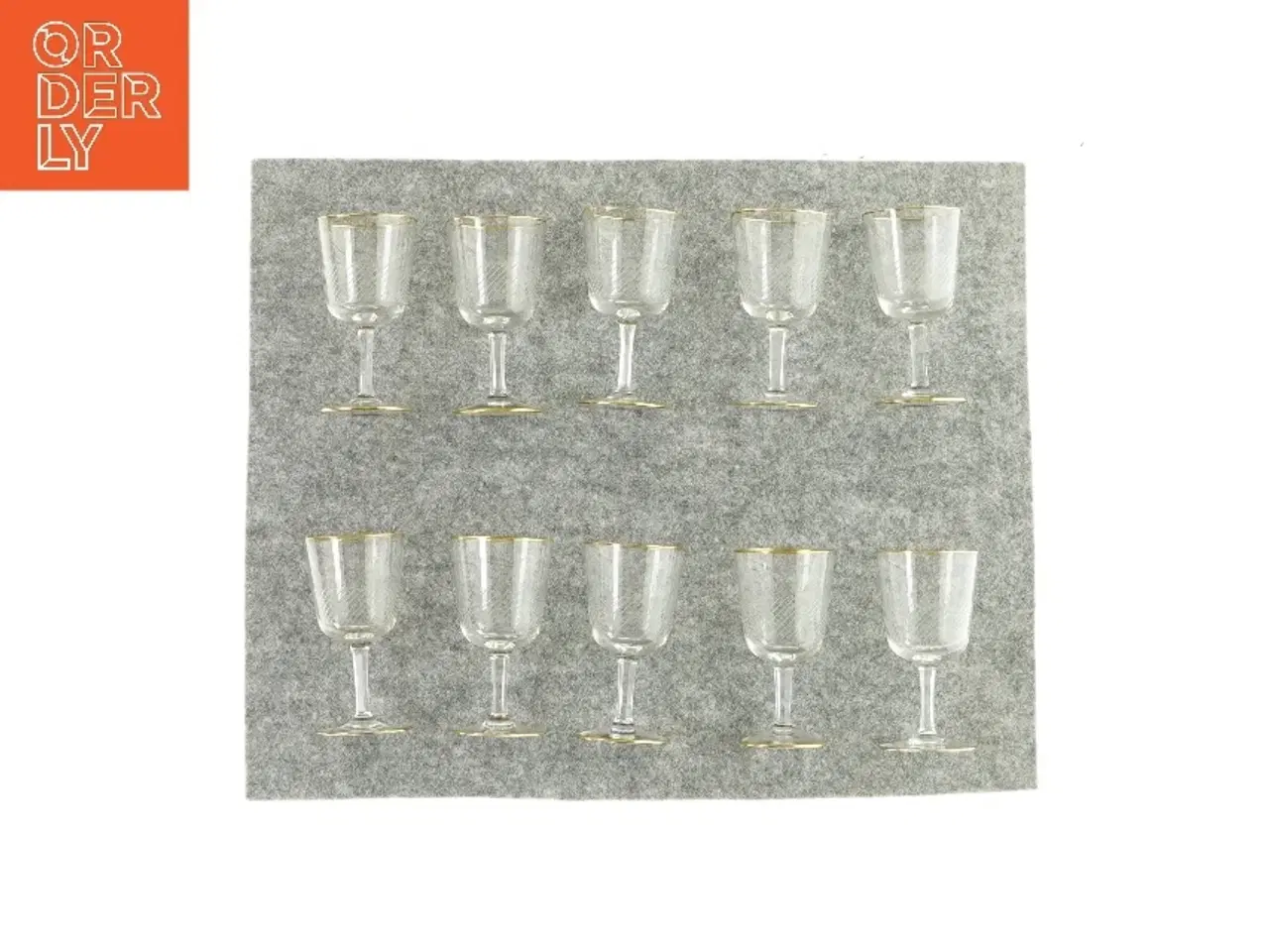 Billede 1 - Små vinglas med guldkant 10 styk (str. HØ: 10x5,5)