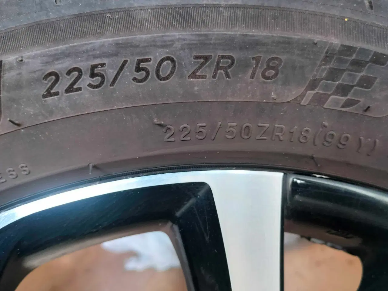 Billede 5 - 🚗 Toyota 18” Alufælge med Michelin sommerdæk!