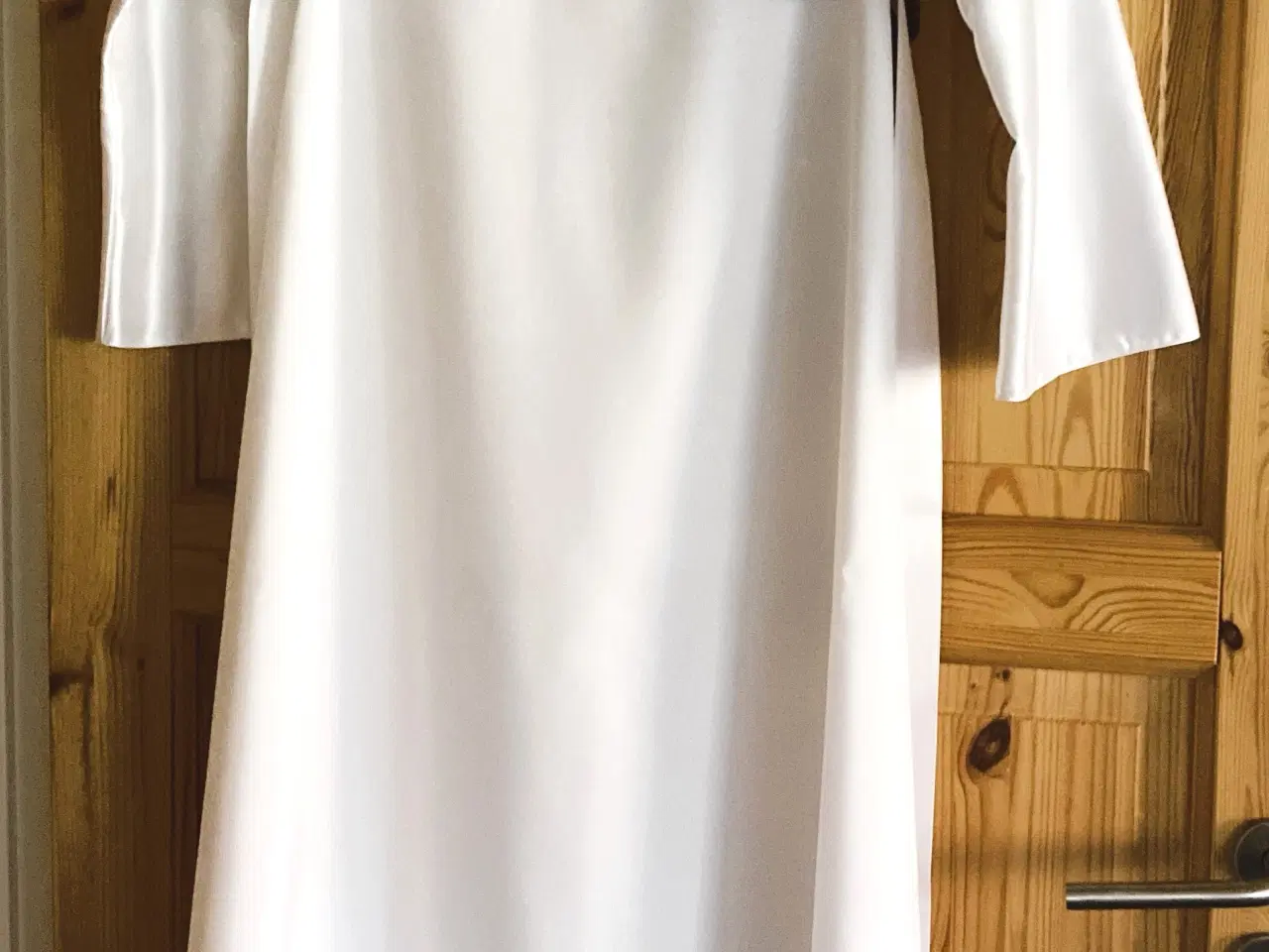 Billede 1 -  Konfirmationskjole str. 36-38