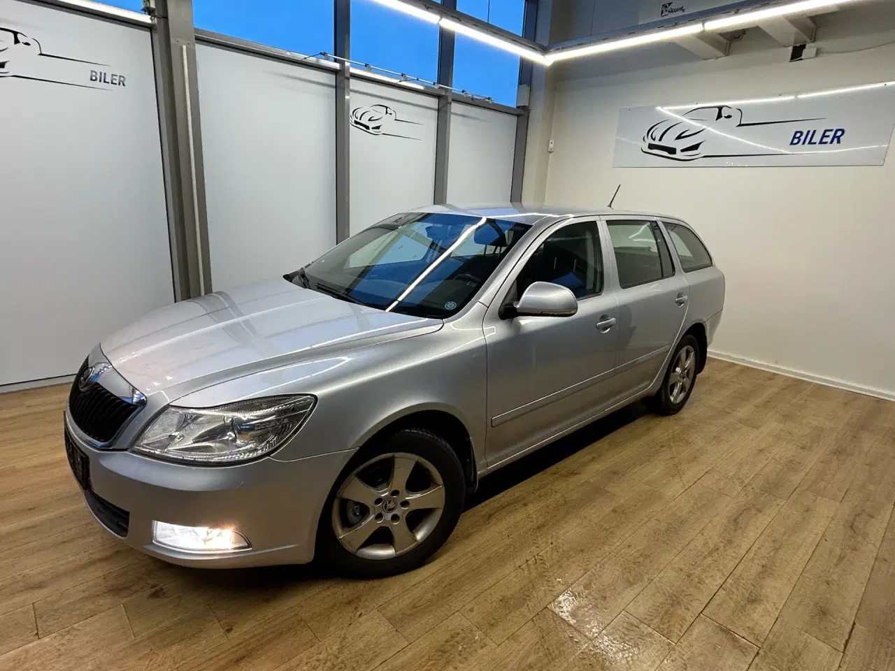 Billede 2 - Skoda Octavia Combi 1,6 Commonrail DPF Elegance 105HK Stc