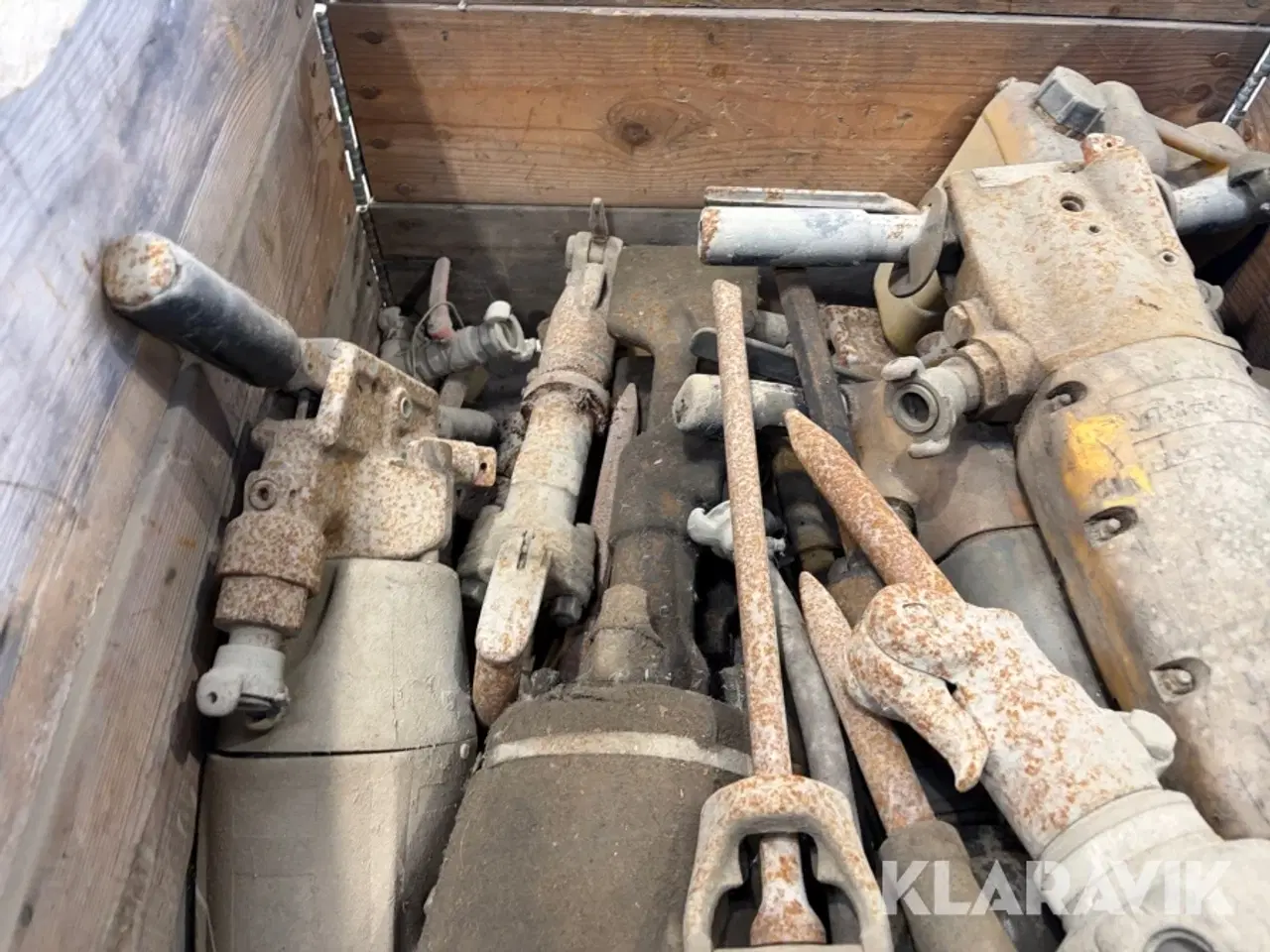 Billede 8 - Tryklufthamre og vandudskiller med trykluftslanger