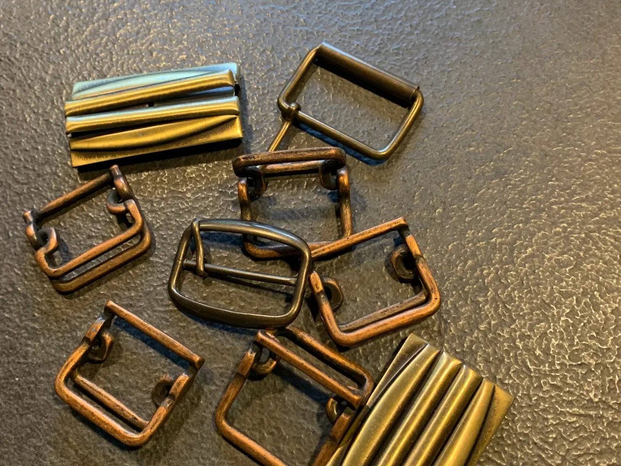 Billede 4 - 64 spænder sidste rester fra nedlagt systue - NYE