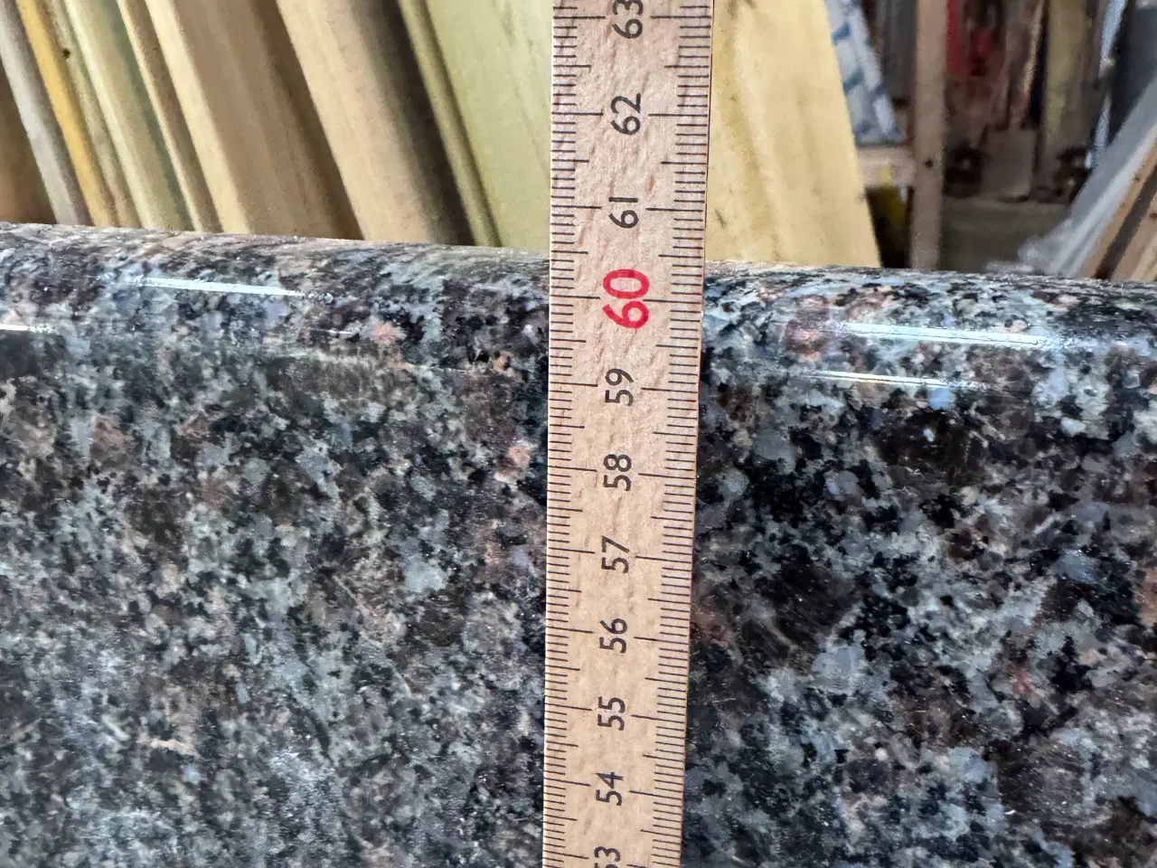 Billede 4 - Granit bordplade med vask og blandingsbatterier