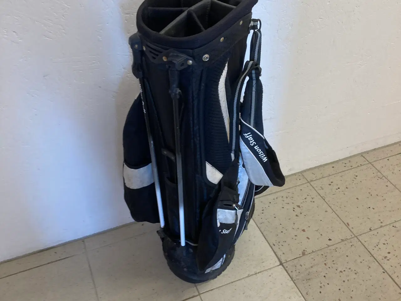Billede 4 - Golf Bærebag . Wilson Staff.