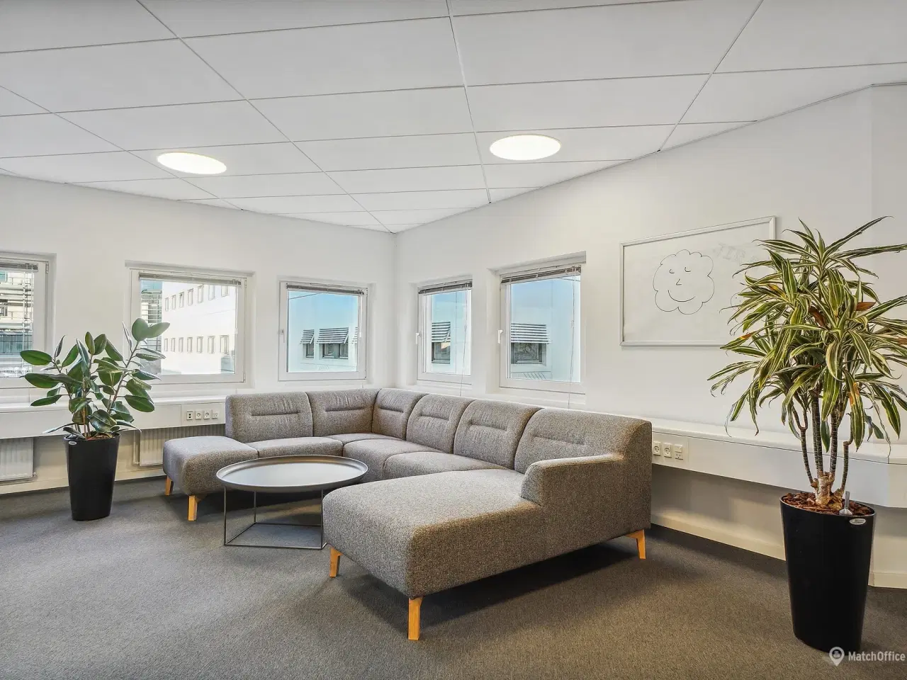 Billede 8 - Lyse og indbydende kontorlokaler med lyse trægulve