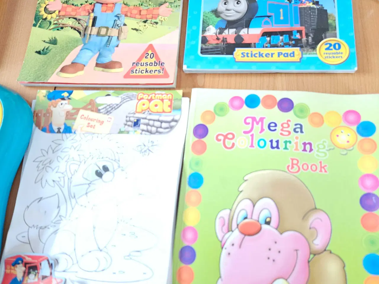 Billede 8 - Kasse med legetøj