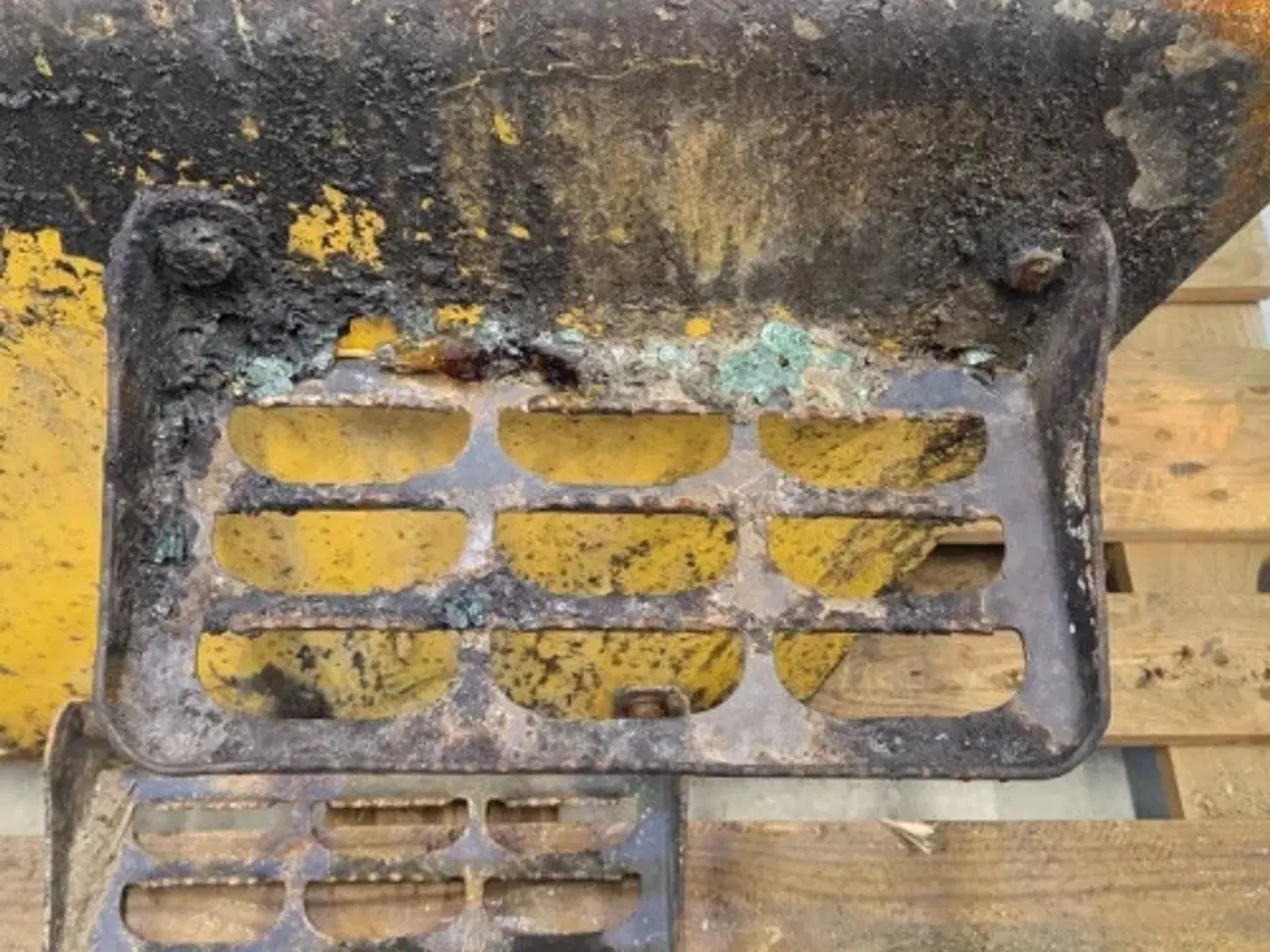 Billede 5 - New Holland LB115B Dieseltank 84262236