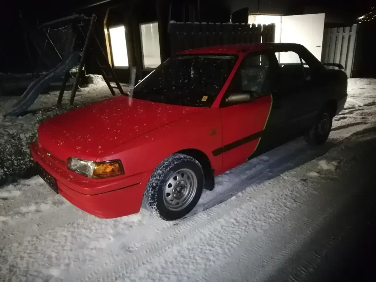 Billede 1 - Mazda 323