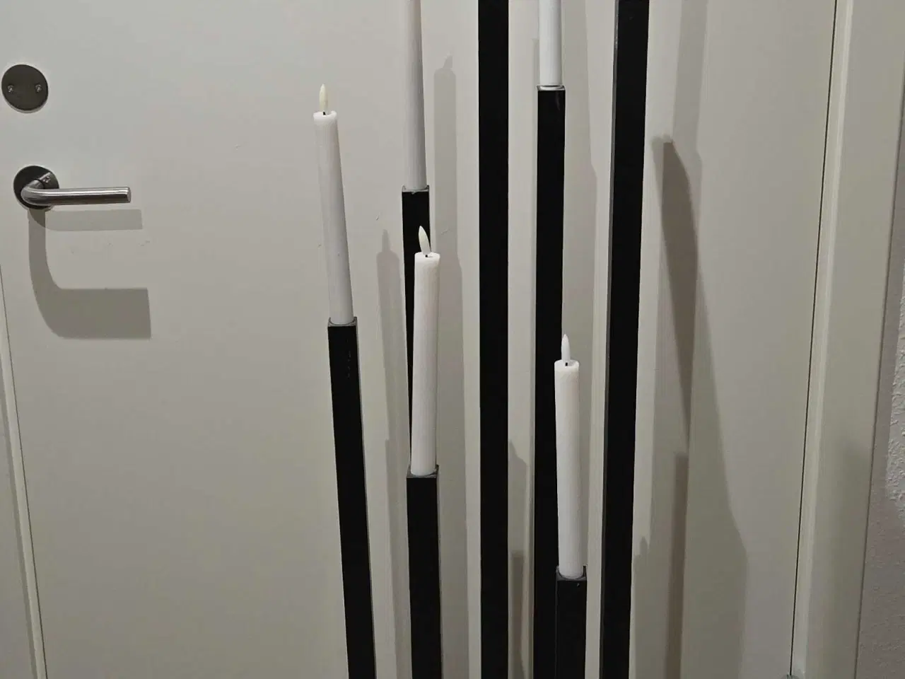 Billede 2 - Gulvstage fra Boconcept. 130 cm. Høj