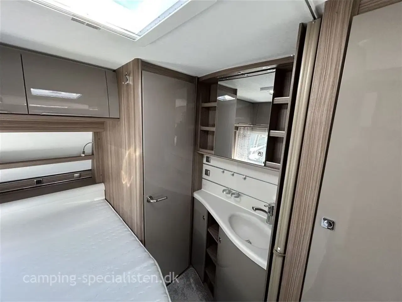 Billede 7 - 2023 - Fendt Tendenza 465 SFB   Fendt Tendenza 465 SFB model 2023 kan nu ses Hos Camping-Specialisten