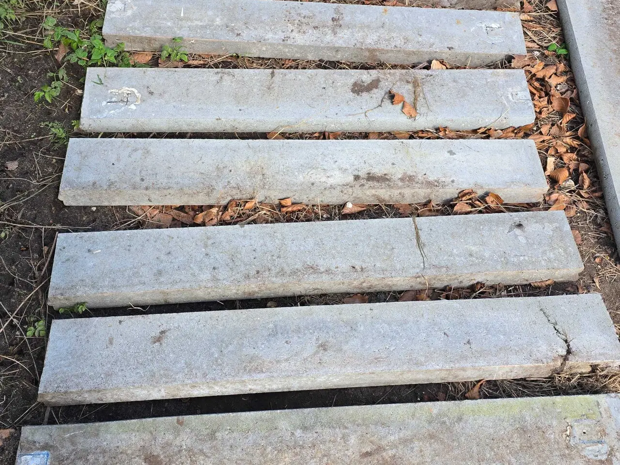 Billede 2 - 10 stk. Kantsten sælges