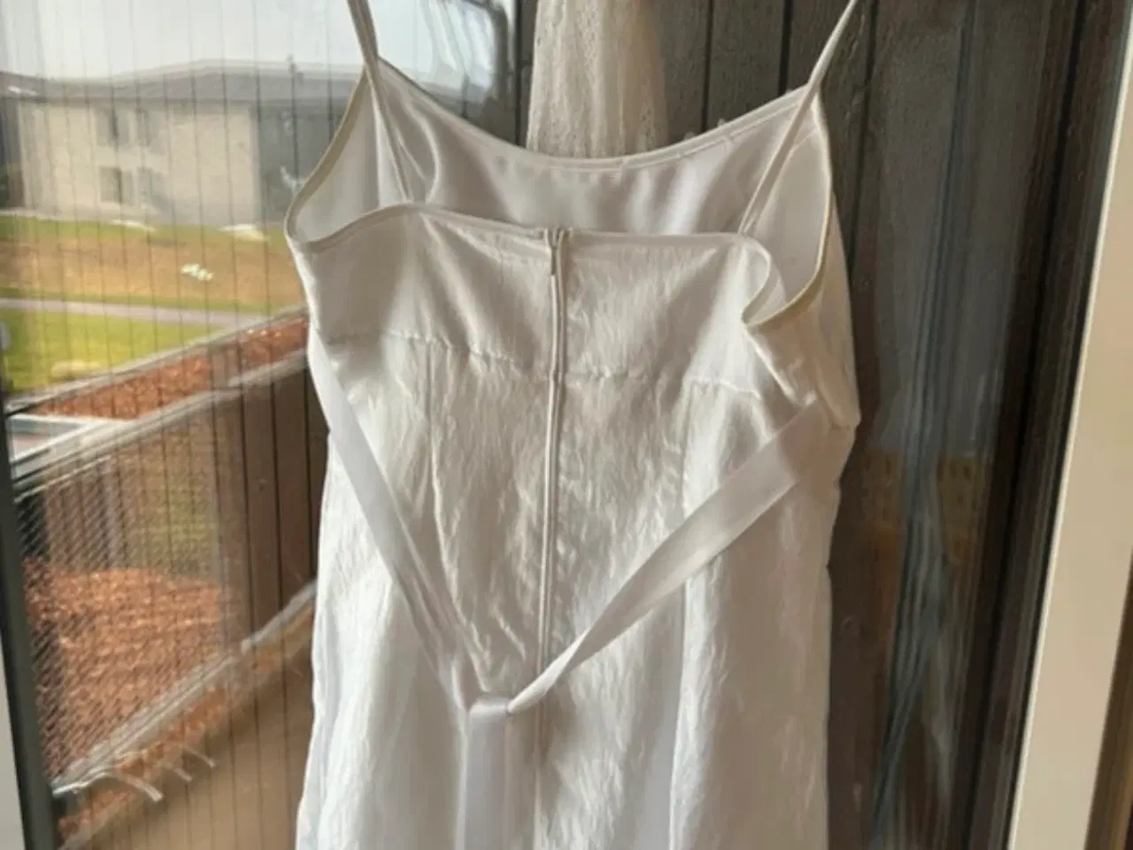 Billede 11 - Lilly konfirmationskjole 2005 Y2K