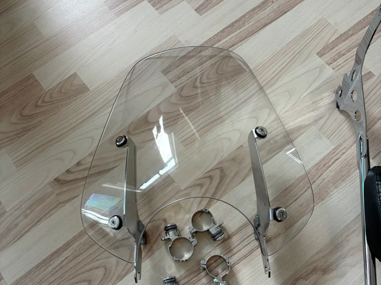 Billede 1 - Sæde, sissybar , vindskærm