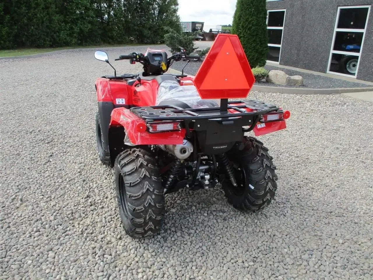 Billede 11 - Honda TRX 520 FA Traktor. STORT LAGER AF HONDA  ATV. Vi hjælper gerne med at levere den til dig, og bytter gerne. KØB-SALG-BYTTE se mere på www.limas.dk