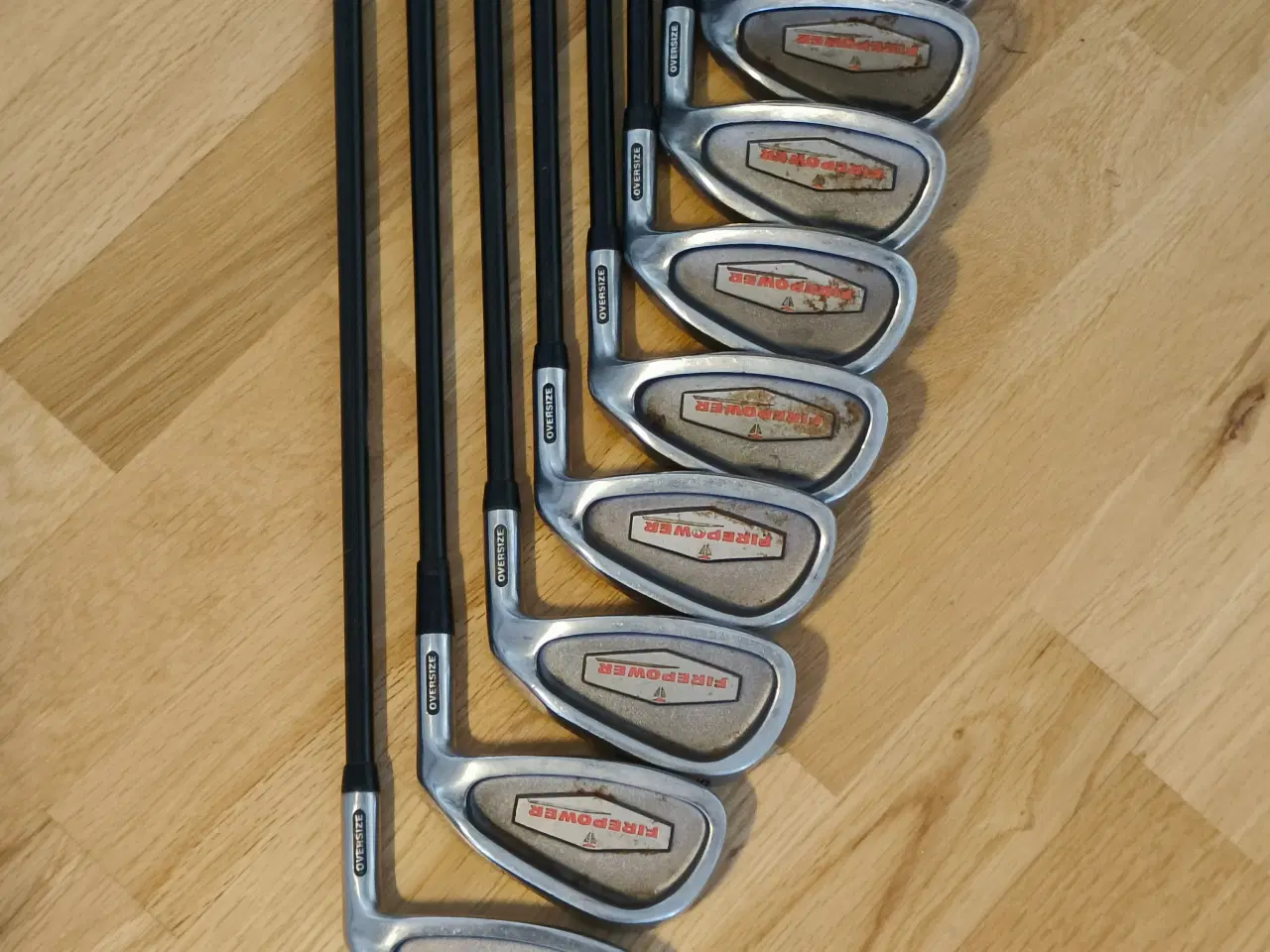 Billede 8 - Komplet golfsæt inkl. vogn og bag – klar til spil