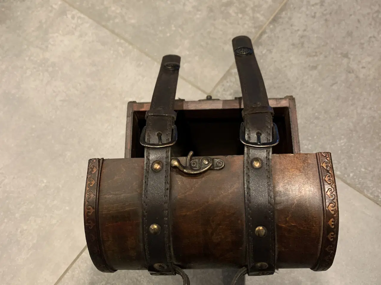 Billede 4 - Pyntekasse