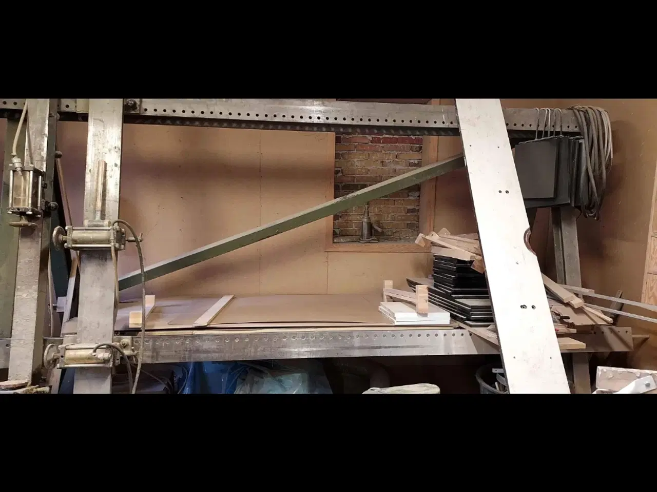 Billede 2 - RAMMEPRESSER